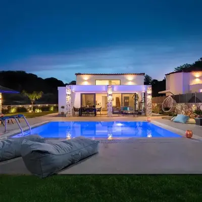 Aiora Luxury Villas